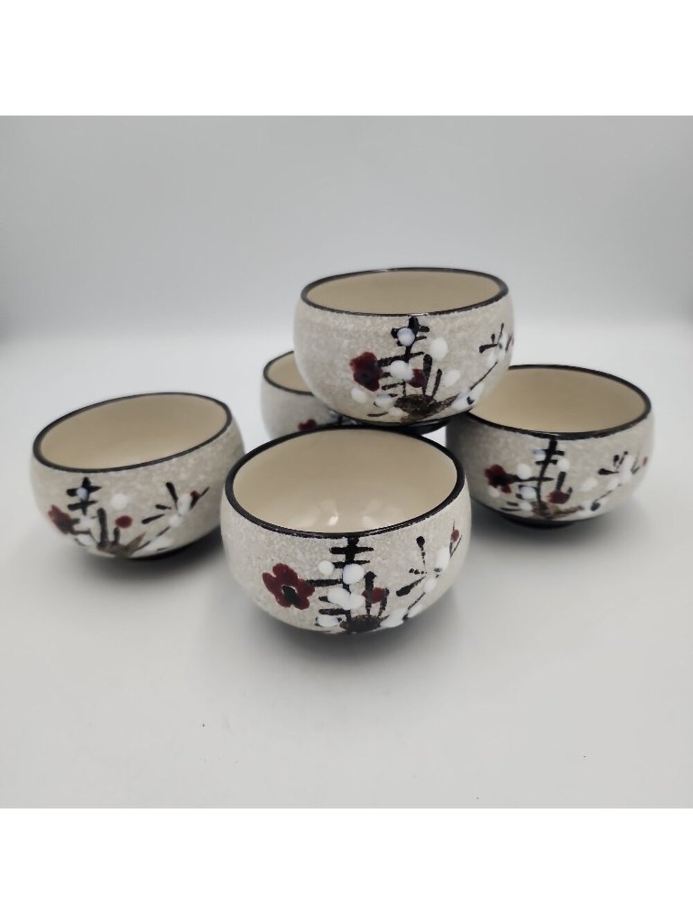 5 Japanese Tea Or Rice Bowls Hand Painted MCM Cherry Blossom-excellent Condition